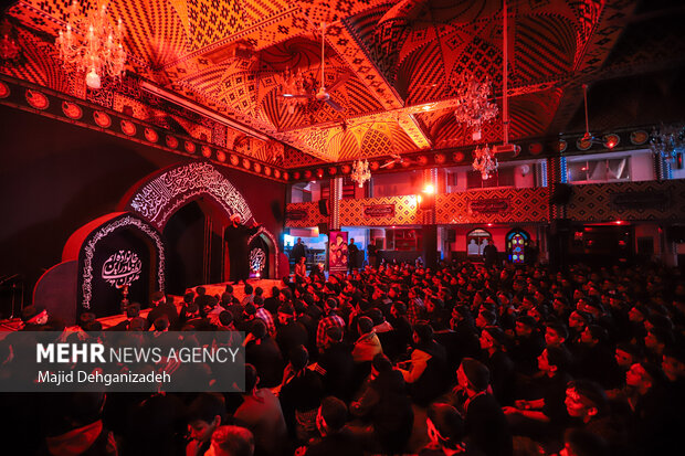 دسته عزاداری نسل فاطمی در یزد