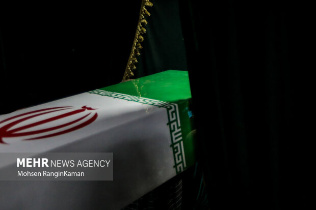 آیین بدرقه پیکر مطهر 100 شهید گمنام دفاع مقدس در معراج شهدا 13