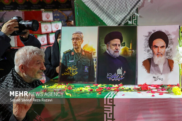 مراسم وداع با پیکرهای 100 شهید گمنام دوران دفاع مقدس 7