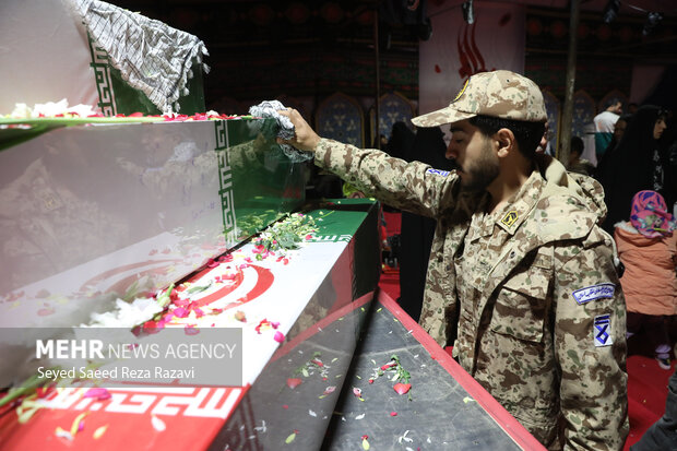 مراسم وداع با پیکرهای 100 شهید گمنام دوران دفاع مقدس 22