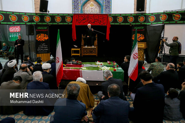 شب وداع با شهدای گمنام دفاع مقدس در اردبیل