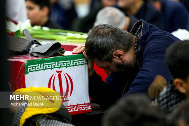 شب وداع با شهدای گمنام دفاع مقدس در اردبیل
