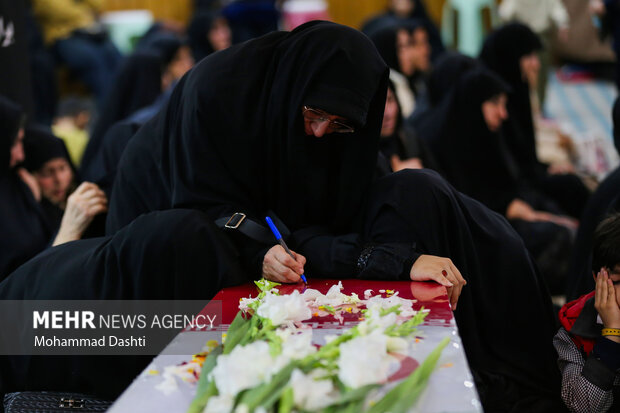 شب وداع با شهدای گمنام دفاع مقدس در اردبیل