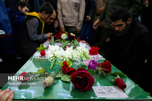 شب وداع با شهدای گمنام دفاع مقدس در اردبیل