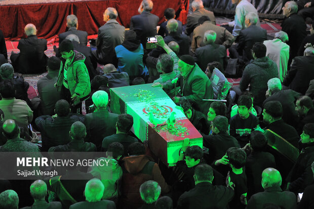 مراسم وداع با شهید گمنام در همدان