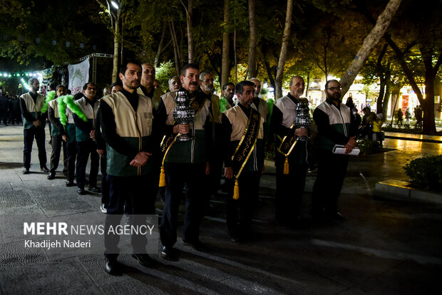 قافله عزاداری شب شهادت حضرت زهرا(س) در چهارباغ اصفهان