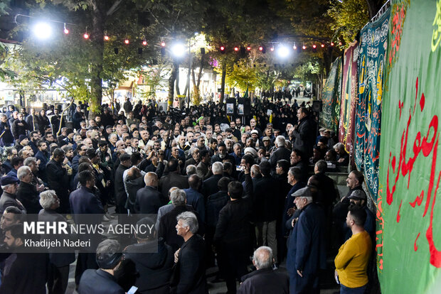 قافله عزاداری شب شهادت حضرت زهرا(س) در چهارباغ اصفهان