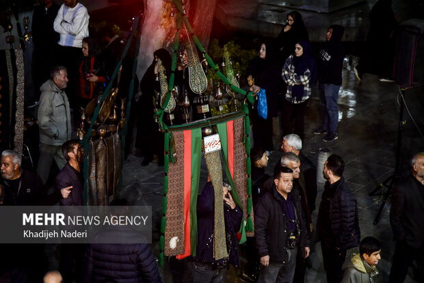 قافله عزاداری شب شهادت حضرت زهرا(س) در چهارباغ اصفهان