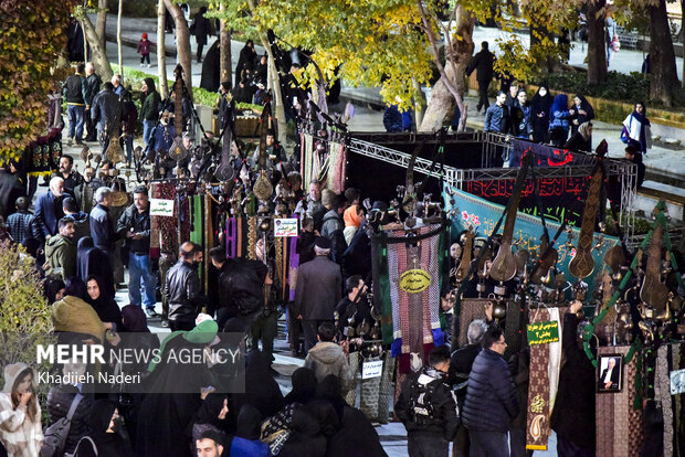 قافله عزاداری شب شهادت حضرت زهرا(س) در چهارباغ اصفهان