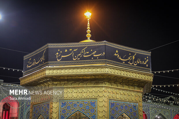 حال‌وهوای حرم امام‌رضا(ع) در شب شهادت حضرت زهرا(س)