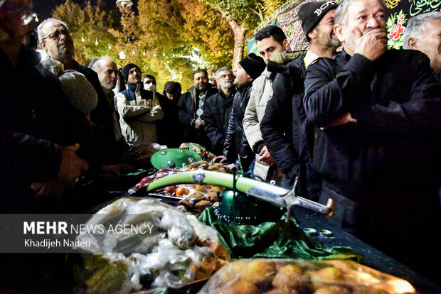 قافله عزاداری شب شهادت حضرت زهرا(س) در چهارباغ اصفهان