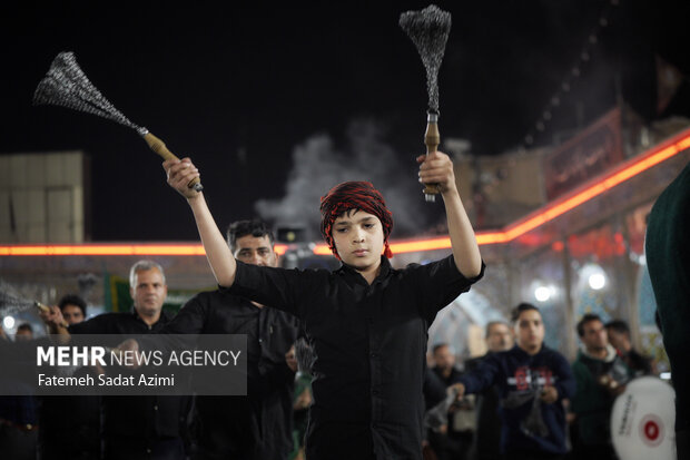 حال و هوای حرم حضرت معصومه(س) در شب شهادت حضرت زهرا(س)