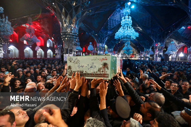 مراسم عزاداری شب شهادت حضرت فاطمه (س) در حرم مطهر رضوی