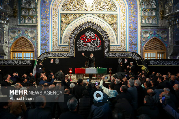 مراسم عزاداری شب شهادت حضرت فاطمه (س) در حرم مطهر رضوی