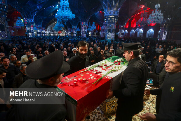 مراسم عزاداری شب شهادت حضرت فاطمه (س) در حرم مطهر رضوی