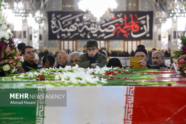 مراسم عزاداری شب شهادت حضرت فاطمه (س) در حرم مطهر رضوی