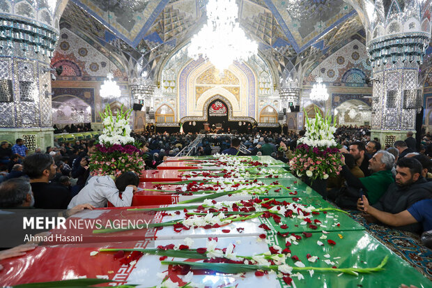 مراسم عزاداری شب شهادت حضرت فاطمه (س) در حرم مطهر رضوی