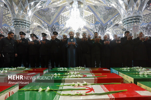 مراسم عزاداری شب شهادت حضرت فاطمه (س) در حرم مطهر رضوی