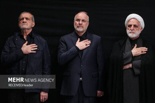 مراسم عزاداری شب شهادت حضرت زهرا (س) در حسینیه امام خمینی (ره)