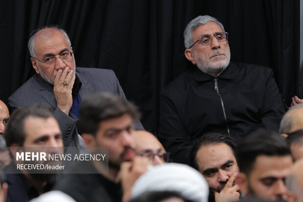 مراسم عزاداری شب شهادت حضرت زهرا (س) در حسینیه امام خمینی (ره)