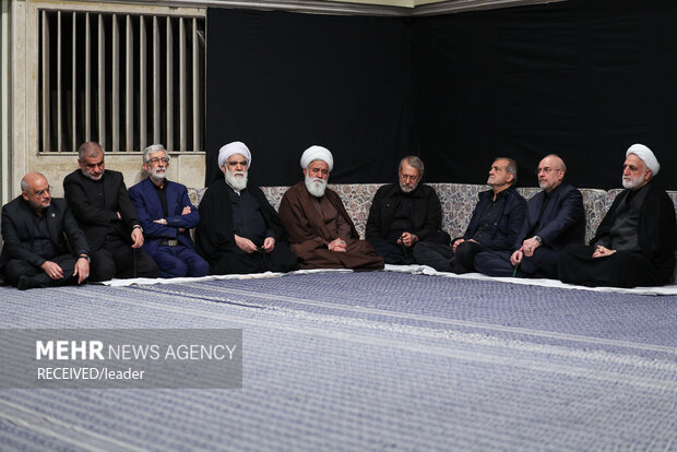 مراسم عزاداری شب شهادت حضرت زهرا (س) در حسینیه امام خمینی (ره)