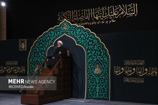 مراسم عزاداری شب شهادت حضرت زهرا (س) در حسینیه امام خمینی (ره)