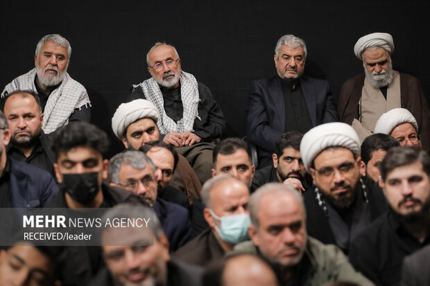 مراسم عزاداری شب شهادت حضرت زهرا (س) در حسینیه امام خمینی (ره)