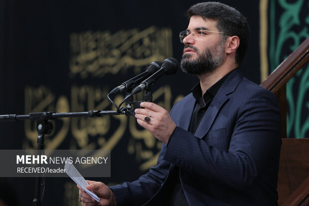 مراسم عزاداری شب شهادت حضرت زهرا (س) در حسینیه امام خمینی (ره)