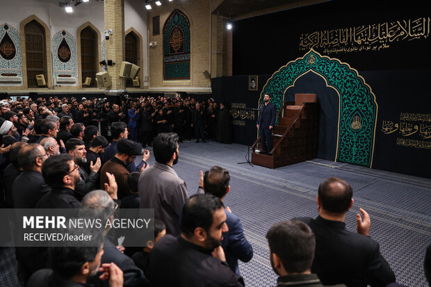 مراسم عزاداری شب شهادت حضرت زهرا (س) در حسینیه امام خمینی (ره)