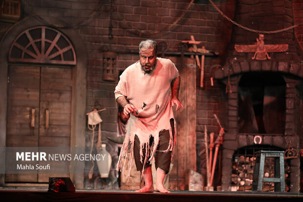 ‌‌ سوگواره نمایشی پولاد پارسی