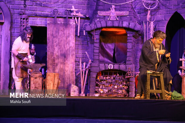 ‌‌ سوگواره نمایشی پولاد پارسی