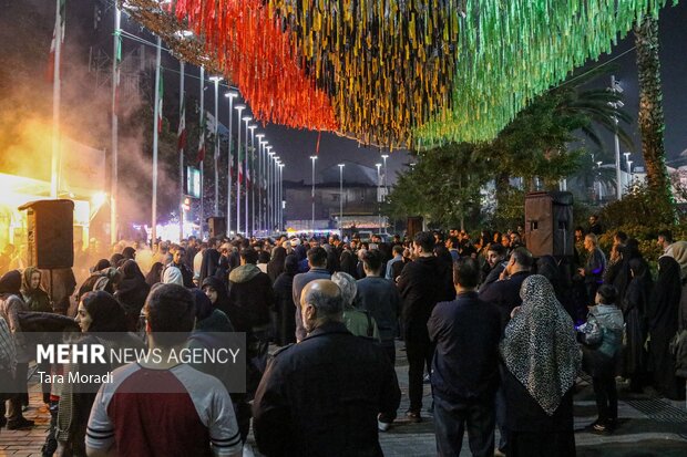 استقبال از شهید گمنام در میدان شهدای ذهاب رشت