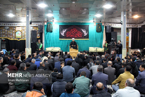 مراسم شب شهادت حضرت زهرا(س) و وداع با شهدای گمنام