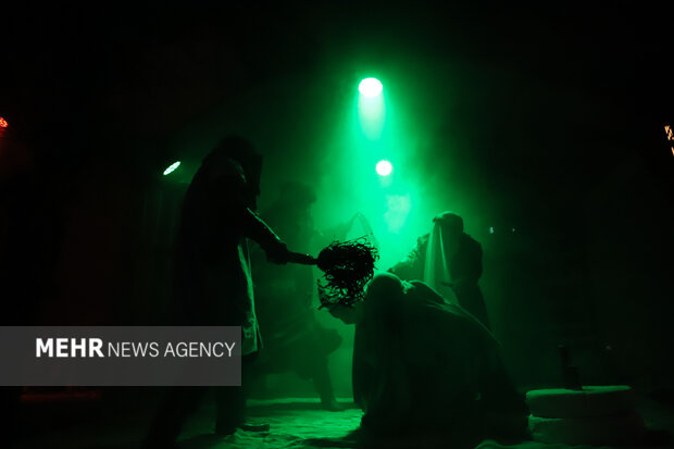 اجرای نمایش مذهبی «وفاخر بانوی بهشت» در پیشوا برگزار شد