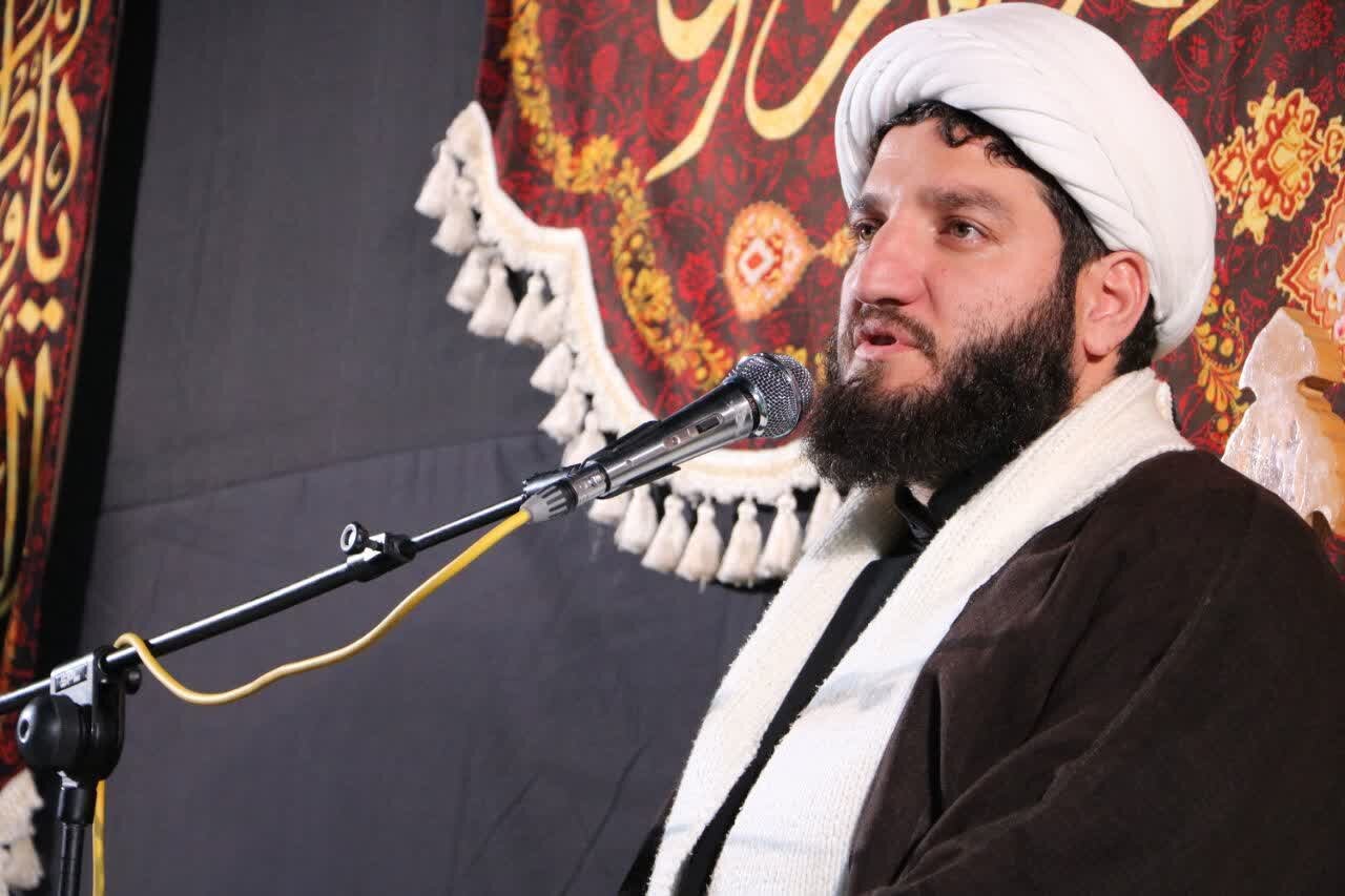 شهدای گمنام برای هدایتگری جامعه آمدهاند