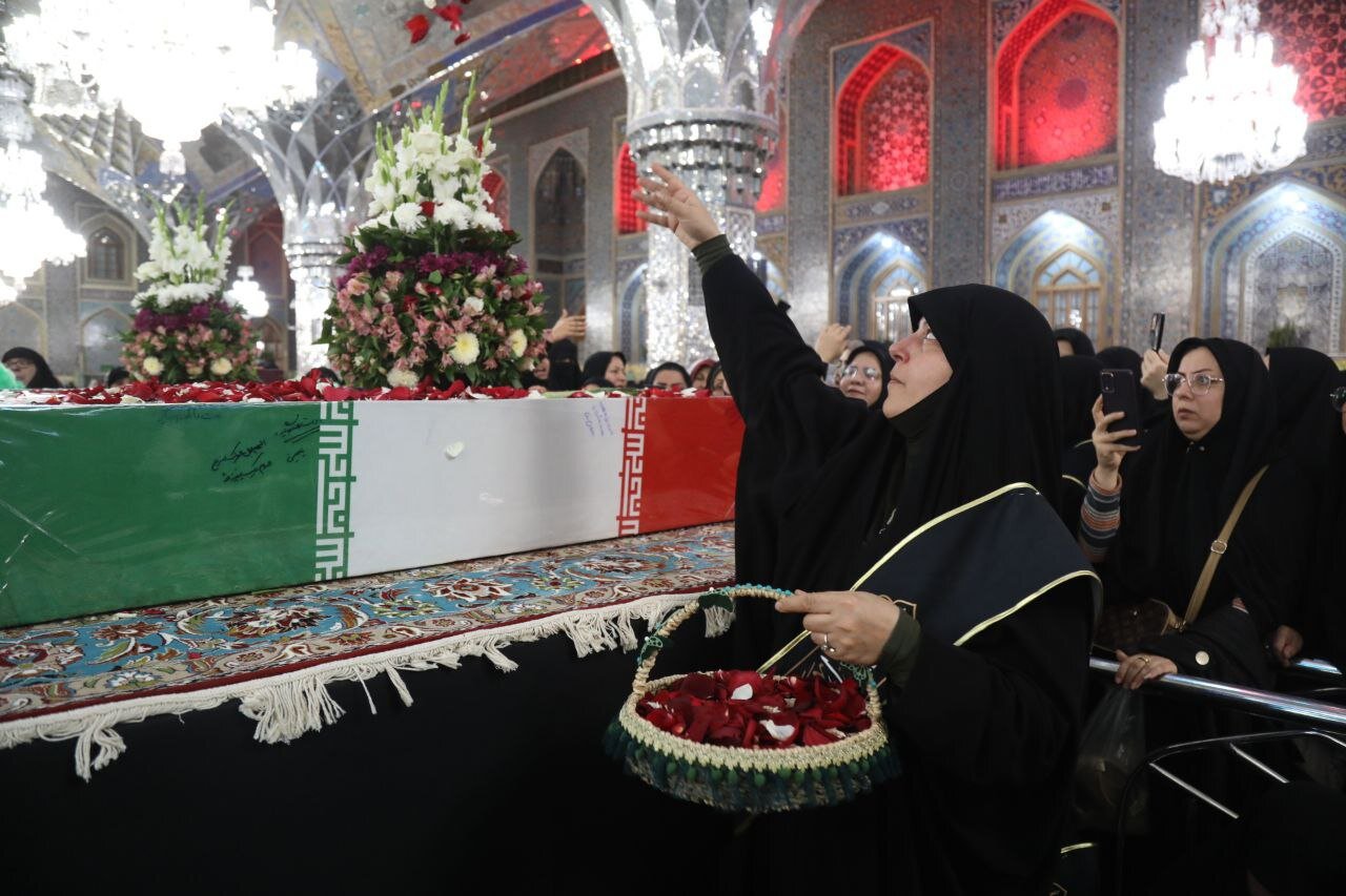 وداع با شهدای گمنام در آغوش هشتمین خورشید