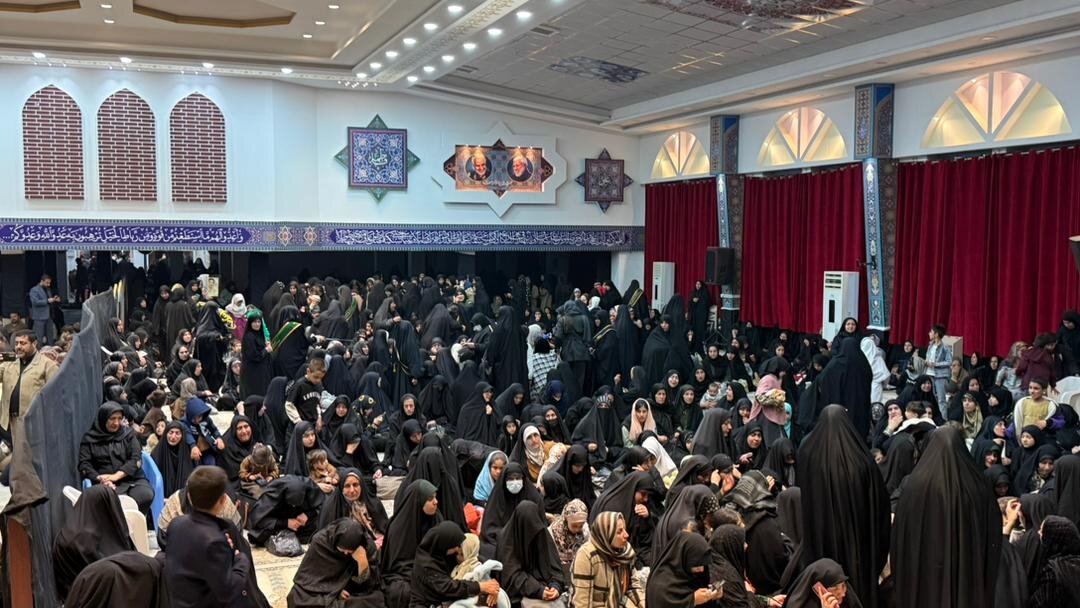 عزاداری باشکوه مردم یاسوج در شب شهادت بانوی دو عالم حضرت فاطمه زهرا(س)