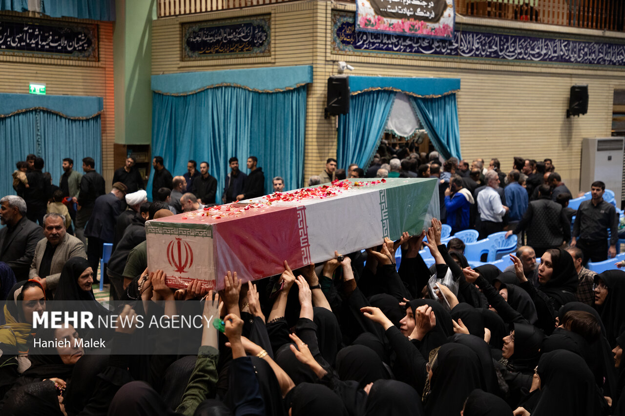 وداعی عاشقانه با شهدای خوش‌نام؛ گرگان در بغض و افتخار ایستاد