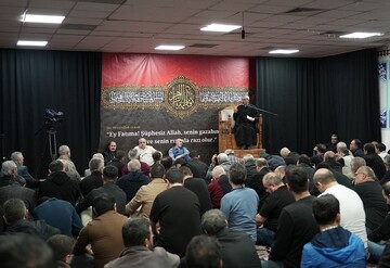 İstanbul'da Hz. Fatıma'nın (s.a) şehadeti anıldı