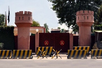 هجوم إرهابي في بيشاور باكستان