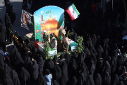 آیین تشییع پیکر شهدای گمنام در اراک