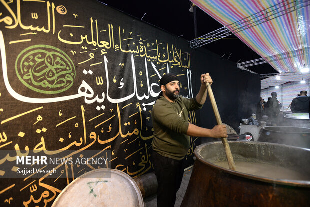 پخت چهل دیگ نذری در همدان