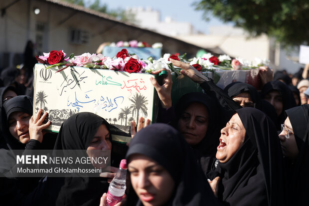 تشییع شهدای گمنام در بوشهر