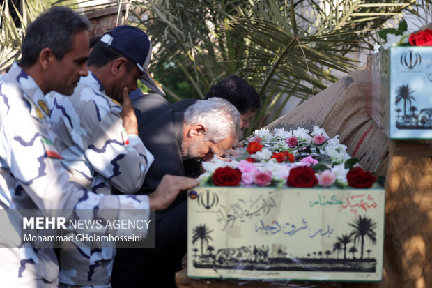 تشییع شهدای گمنام در بوشهر