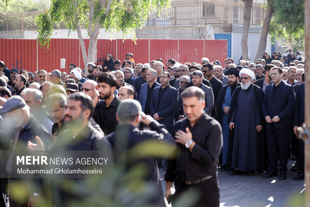 تشییع شهدای گمنام در بوشهر