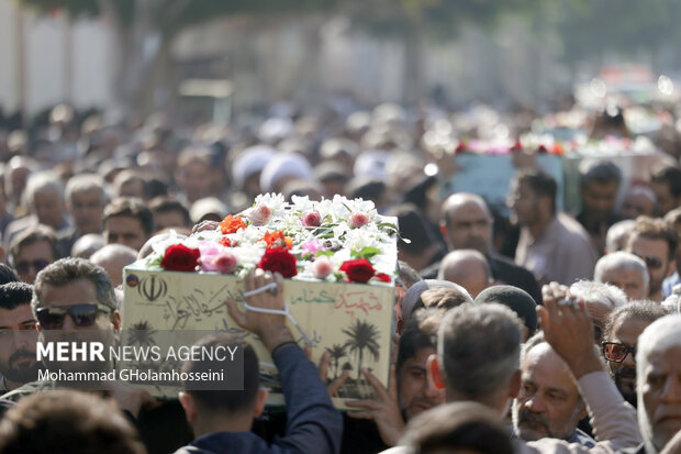 تشییع شهدای گمنام در بوشهر