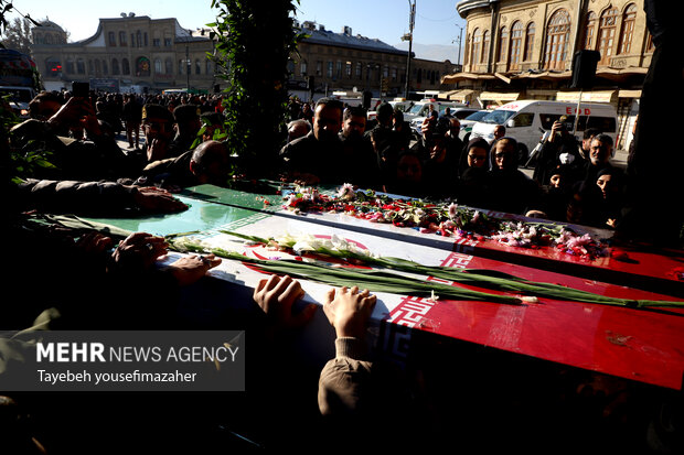 تشییع شهدای گمنام در همدان