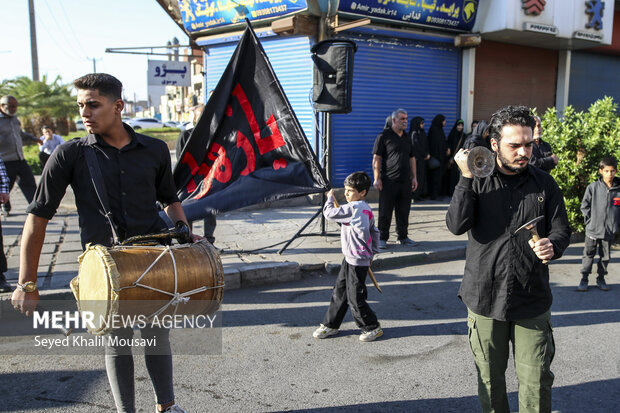 تشییع ۸ شهید گمنام دفاع مقدس در اهواز