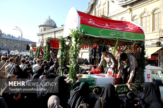 تشییع شهدای گمنام در همدان