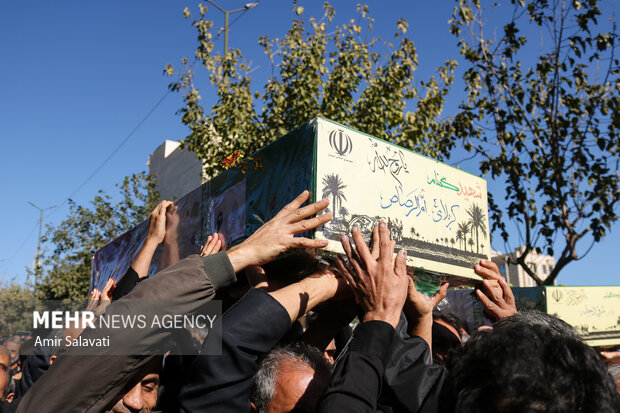 تشییع پیکر شهدای گمنام در سمنان